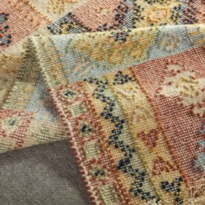 Rugs/Hand-Woven